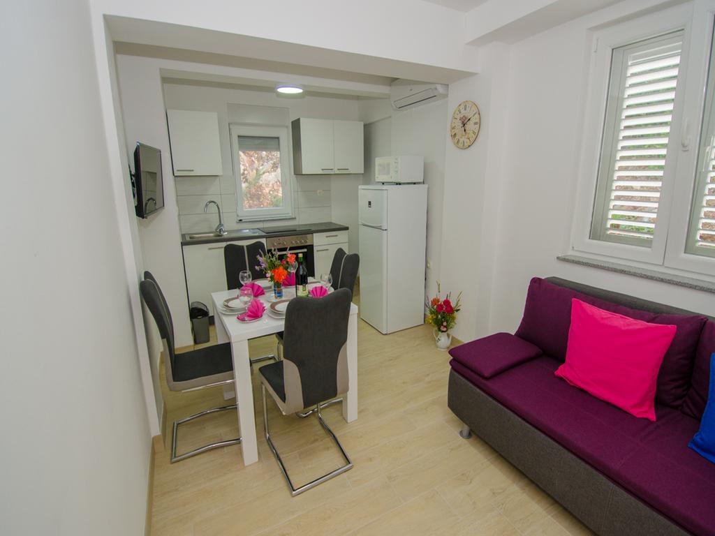 Apartments Vesela Janjina Eksteriør billede