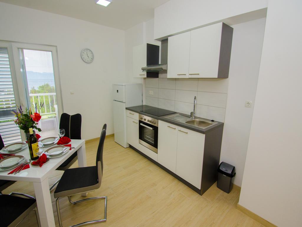 Apartments Vesela Janjina Eksteriør billede
